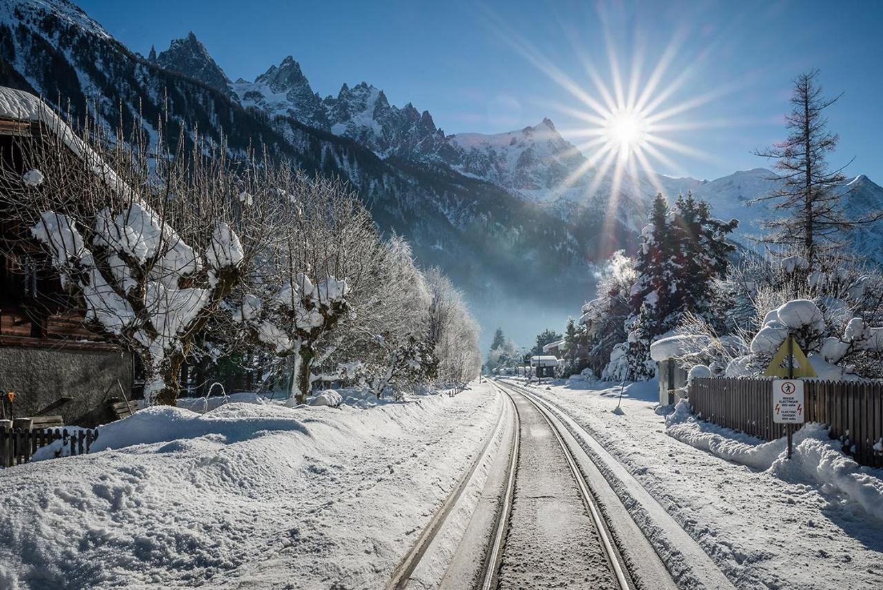 Eden Hotel, Apartments And Chalet Chamonix Les Praz Exterior foto